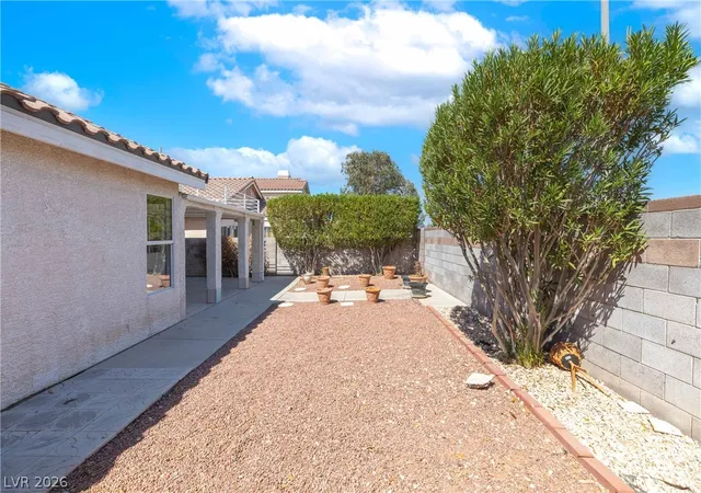 Photo 21 of Sale Pending at 2460 Via De Milano, Henderson, NV 89074 | MLS# 2807920 | Listing updated on 2026-09-11