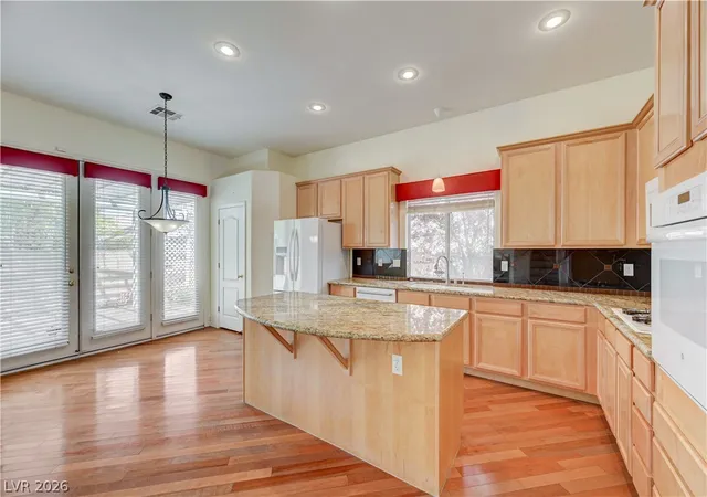 Photo 2 of Single family home for sale at 33 Staghorn St, Henderson, NV 89012 | MLS# 2811587 | Listing updated on 2026-10-03