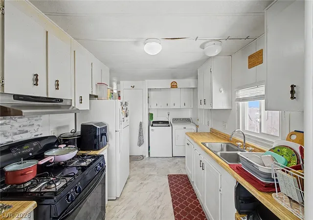 Photo 1 of Manufactured home for sale at 3802 Pecan Ln, Las Vegas, NV 89115 | MLS# 2810533 | Listing updated on 2026-09-24