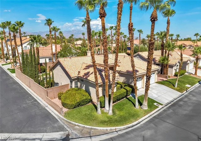 Photo 3 of Sale Pending at 5569 Wild Olive St, Las Vegas, NV 89118 | MLS# 2811676 | Listing updated on 2026-08-31