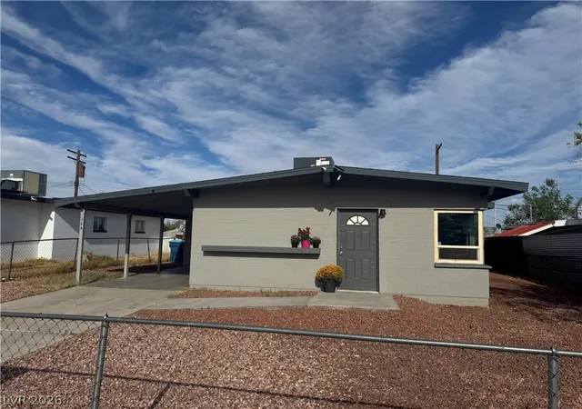 Photo 2 of Single family home for sale at 104 Stanford St St, Las Vegas, NV 89107 | MLS# 2811848 | Listing updated on 2026-09-10