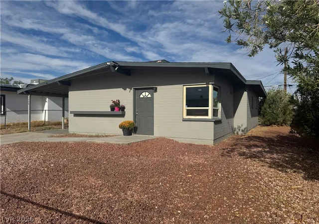 Photo 3 of Single family home for sale at 104 Stanford St St, Las Vegas, NV 89107 | MLS# 2811848 | Listing updated on 2026-09-10