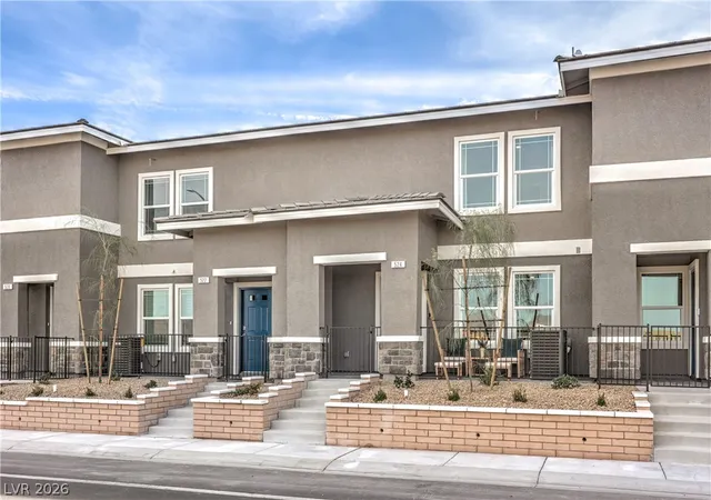 Photo 3 of Sale Pending at 929 Black Heron St, Henderson, NV 89011 | MLS# 2812170 | Listing updated on 2026-09-12