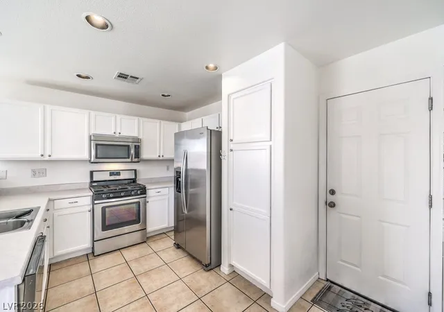 Photo 2 of Single family home for sale at 6112 Shallow Springs St, Las Vegas, NV 89130 | MLS# 2812067 | Listing updated on 2026-08-30