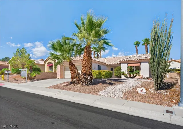 Photo 3 of Single family home for sale at 2821 Hanging Rock Dr, Las Vegas, NV 89134 | MLS# 2812216 | Listing updated on 2026-10-06