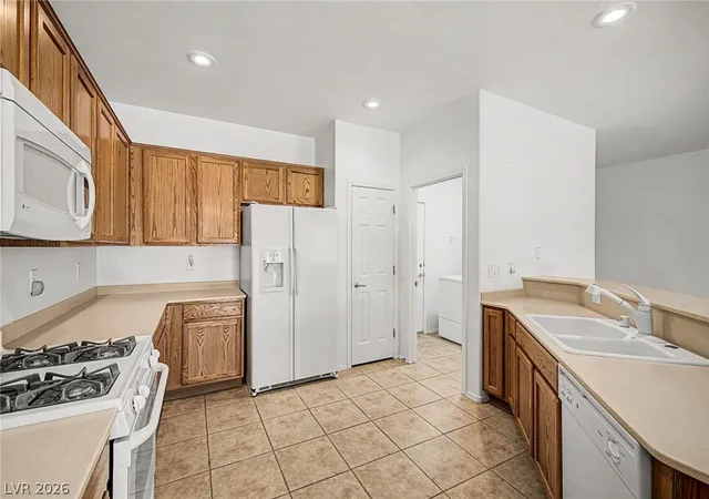 Photo 2 of Single family home for sale at 2180 Cumberland Hill Dr, Henderson, NV 89052 | MLS# 2812022 | Listing updated on 2026-09-12