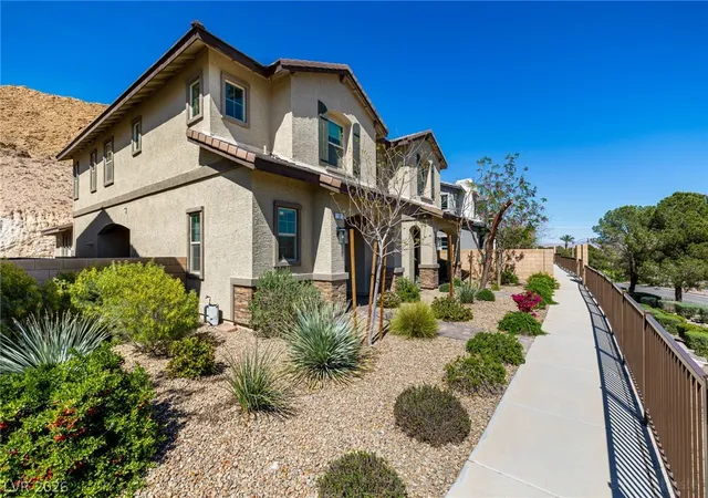 Photo 3 of Townhouse for sale at 12 Kimberlite Dr, Henderson, NV 89011 | MLS# 2812261 | Listing updated on 2026-09-02