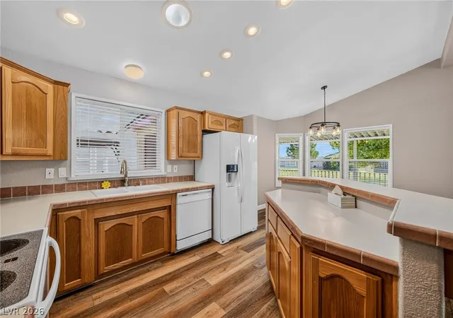 Photo 3 of Manufactured home for sale at 840 Montecito Dr, Pahrump, NV 89048 | MLS# 2810200 | Listing updated on 2026-09-22