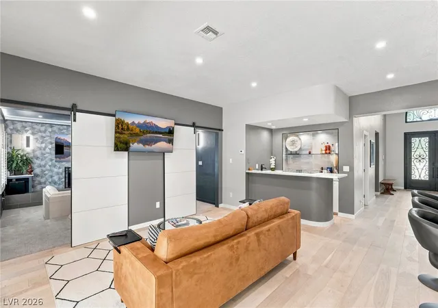Photo 4 of Single family home for sale at 17 Quail Run Rd, Henderson, NV 89014 | MLS# 2811818 | Listing updated on 2026-09-03