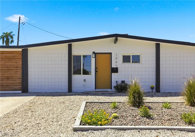 Photo 3 of Single family home for sale at 1945 Palma Vista Ave, Las Vegas, NV 89169 | MLS# 2812350 | Listing updated on 2026-09-09