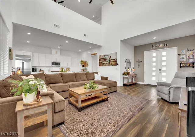 Photo 2 of Single family home for sale at 120 Barclay Heights Ave, Henderson, NV 89015 | MLS# 2812302 | Listing updated on 2026-09-04