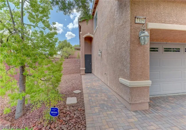 Photo 3 of Single family home for sale at 7319 Brisbane Hills Street, Las Vegas, NV 89166 | MLS# 2811889 | Listing updated on 2026-09-10