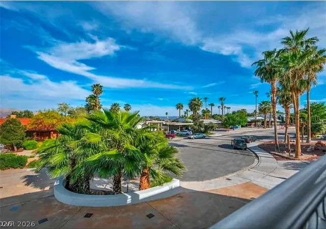 Photo 3 of Mansion for sale at 1400 Maria Elena Dr, Las Vegas, NV 89104 | MLS# 2812509 | Listing updated on 2026-09-03
