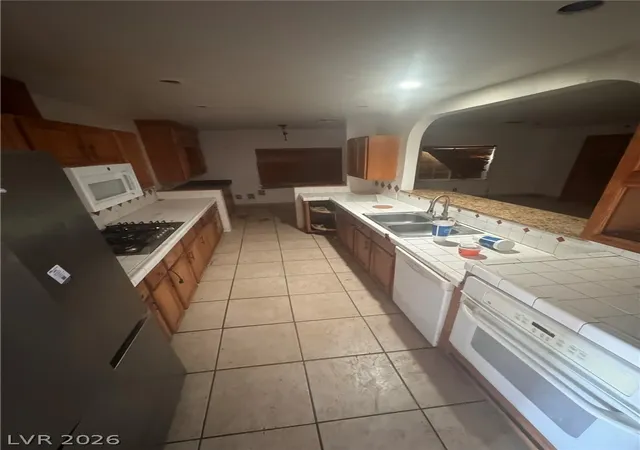 Photo 3 of Manufactured home for sale at 4890 Vista Flora Wy, Las Vegas, NV 89121 | MLS# 2812543 | Listing updated on 2026-09-10