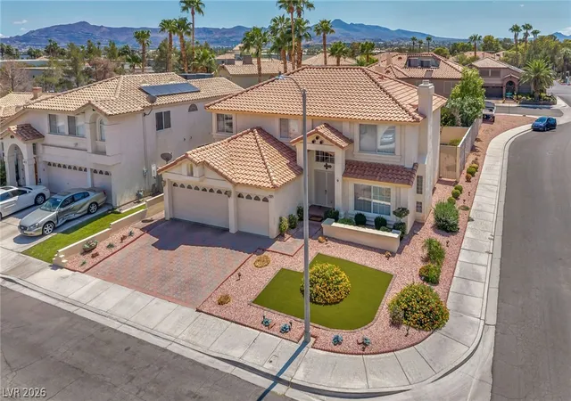 Photo 2 of Single family home for sale at 2707 Fan Palm Ct, Henderson, NV 89074 | MLS# 2812544 | Listing updated on 2026-09-05