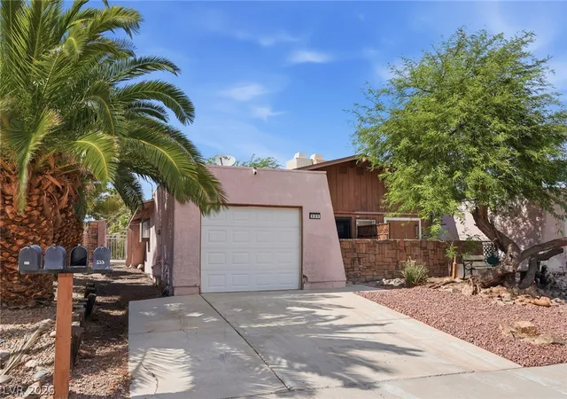 Photo 4 of Sale Pending at 531 Chelsea Dr, Henderson, NV 89014 | MLS# 2812715 | Listing updated on 2026-09-03