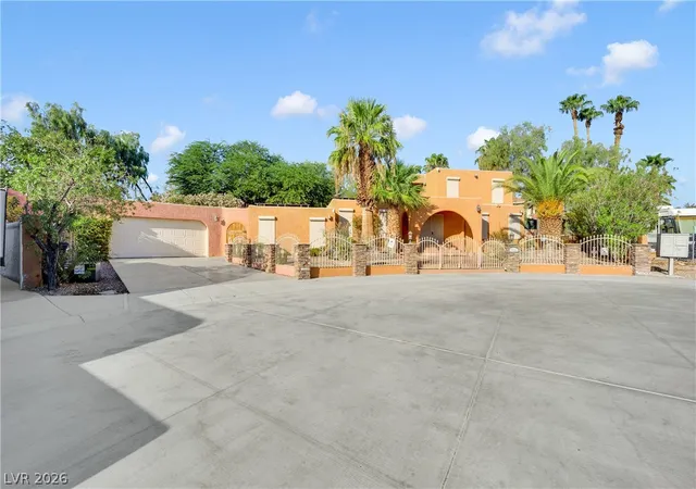 Photo 2 of Sale Pending at 2631 S Buffalo Dr, Las Vegas, NV 89117 | MLS# 2811896 | Listing updated on 2026-09-02