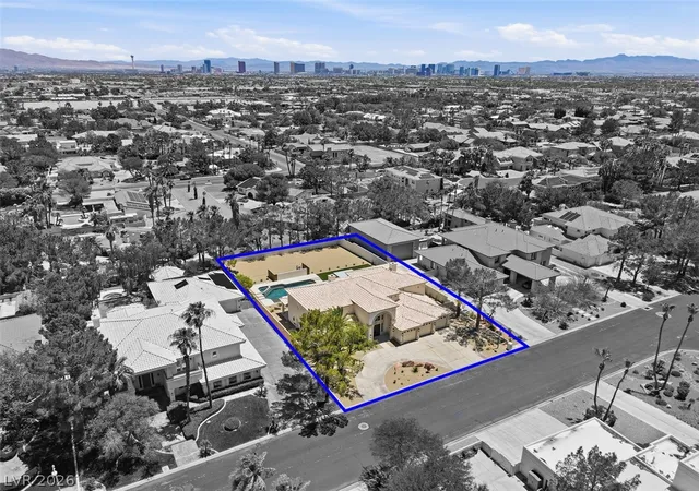 Photo 3 of Mansion for sale at 1504 Silver Oaks St, Las Vegas, NV 89117 | MLS# 2812773 | Listing updated on 2026-09-10