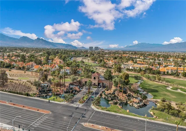 33rd image of 8600 Titleist Cir, Las Vegas, NV 89117 | MLS# 2812358