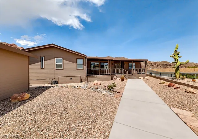 Photo 2 of Manufactured home for sale at 562 Lake Michigan Ln, Boulder City, NV 89005 | MLS# 2812272 | Listing updated on 2026-09-02
