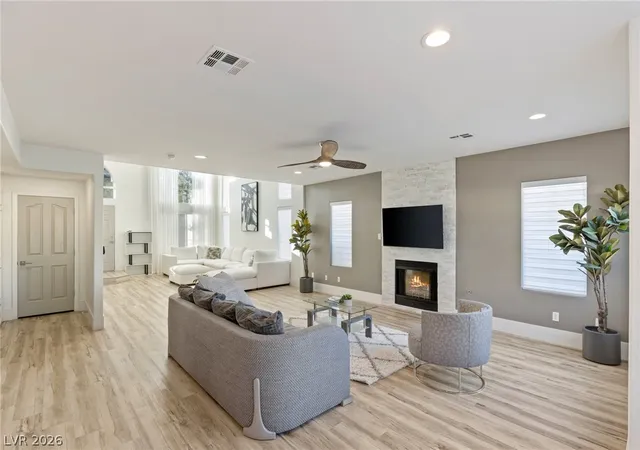 Photo 2 of Single family home for sale at 38 Diplomat Ct, Henderson, NV 89074 | MLS# 2812830 | Listing updated on 2026-09-09