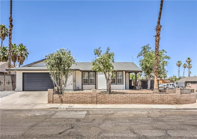 Photo 1 of Single family home for sale at 4370 Lariat Dr, Las Vegas, NV 89121 | MLS# 2812846 | Listing updated on 2026-09-02