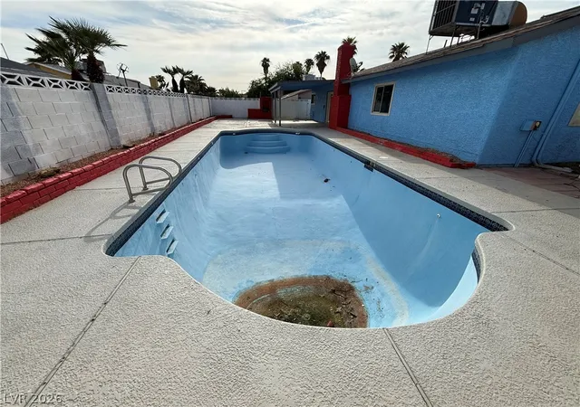 Photo 4 of Sale Pending at 3664 Rawhide St, Las Vegas, NV 89120 | MLS# 2812701 | Listing updated on 2026-09-11
