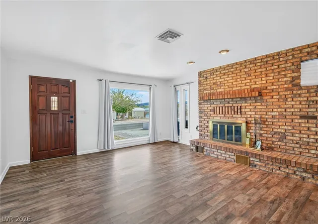 Photo 3 of Sale Pending at 572 Federal St, Henderson, NV 89015 | MLS# 2812349 | Listing updated on 2026-08-31