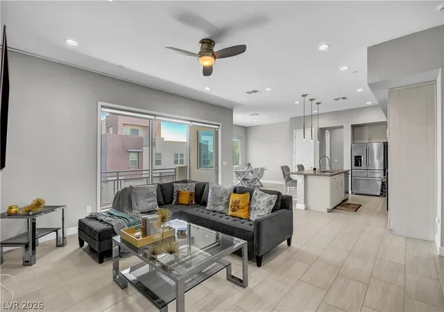 Photo 3 of Townhouse for sale at 1253 Cloud Tower St #102, Las Vegas, NV 89135 | MLS# 2811681 | Listing updated on 2026-09-12