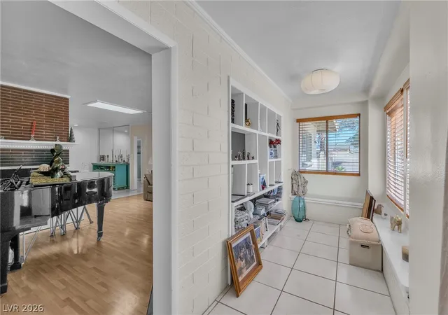 Photo 4 of Single family home for sale at 1567 Shadow Mountain Pl, Las Vegas, NV 89108 | MLS# 2812702 | Listing updated on 2026-09-13