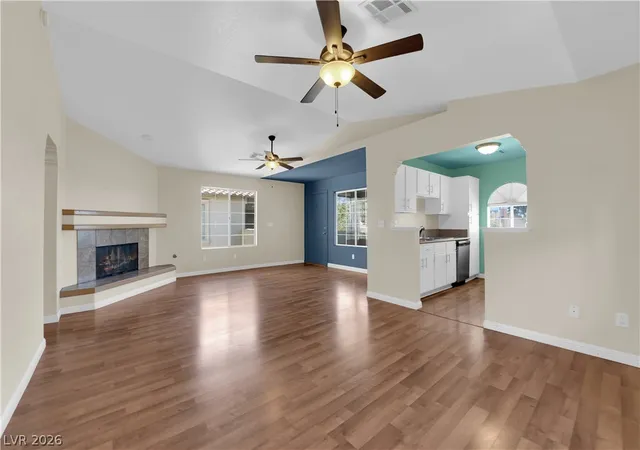 Listing Photo 5 - Condo for sale in building located at 6836 Elm Creek Dr, Las Vegas, NV 89108 - Unit #201