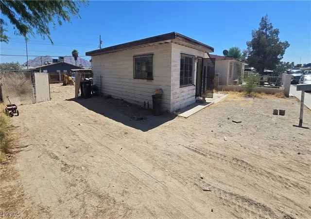 Photo 2 of Sale Pending at 2320 N Crawford St, North Las Vegas, NV 89030 | MLS# 2812276 | Listing updated on 2026-10-03