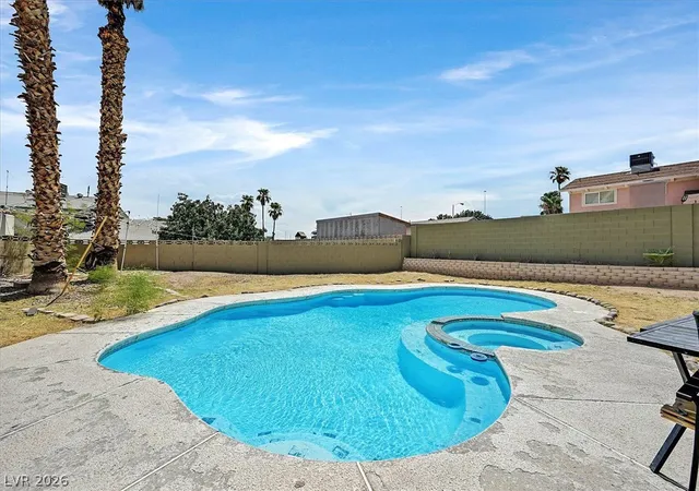 Photo 4 of Single family home for sale at 4301 El Esteban Wy, Las Vegas, NV 89121 | MLS# 2811269 | Listing updated on 2026-09-04