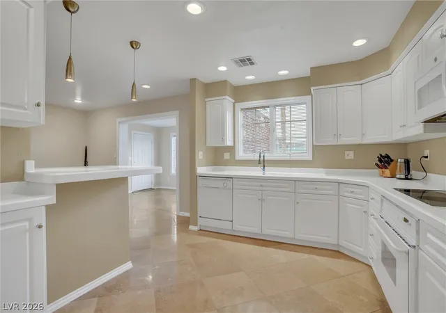 Photo 4 of Townhouse for sale at 548 Tam O Shanter, Las Vegas, NV 89109 | MLS# 2812916 | Listing updated on 2026-09-09
