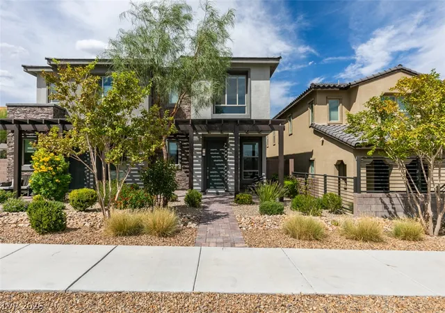 Townhouse for sale at 11755 Emerald Lake Ave, Las Vegas, NV 89138 | MLS# 2813256