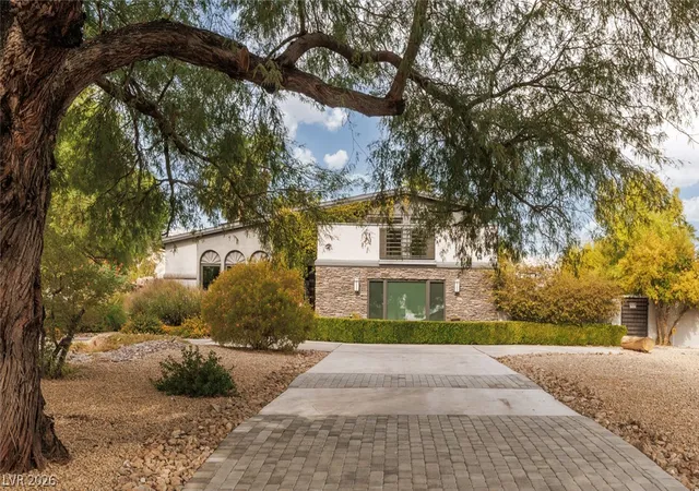 Photo 1 of Sale Pending at 5285 N Chieftain St, Las Vegas, NV 89149 | MLS# 2810225 | Listing updated on 2026-10-28