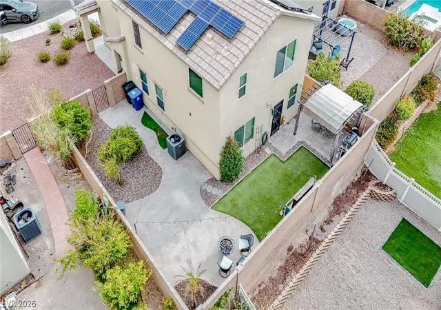 Photo 2 of Single family home for sale at 124 Brookhouse Ct, Henderson, NV 89011 | MLS# 2812133 | Listing updated on 2026-08-31