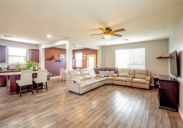 Photo 3 of Single family home for sale at 124 Brookhouse Ct, Henderson, NV 89011 | MLS# 2812133 | Listing updated on 2026-08-31