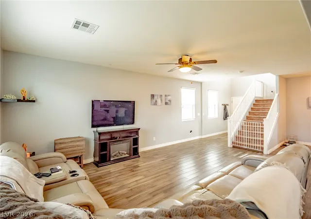 Photo 4 of Single family home for sale at 124 Brookhouse Ct, Henderson, NV 89011 | MLS# 2812133 | Listing updated on 2026-08-31