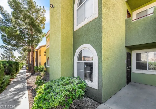 Photo 3 of Sale Pending at 7950 W Flamingo Rd #1087, Las Vegas, NV 89147 | MLS# 2813430 | Listing updated on 2026-08-31
