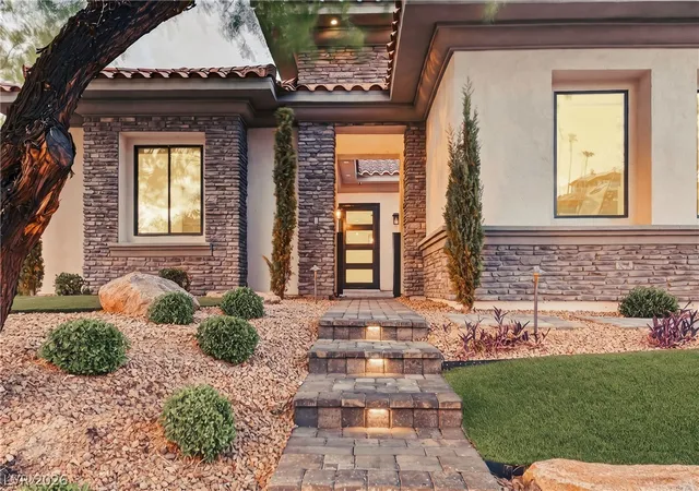 Photo 2 of Single family home for sale at 10 Camino La Venta Ct, Henderson, NV 89011 | MLS# 2813155 | Listing updated on 2026-10-05