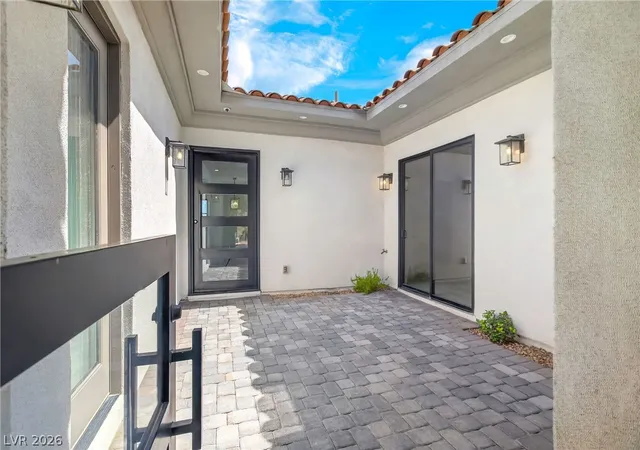 Photo 3 of Single family home for sale at 10 Camino La Venta Ct, Henderson, NV 89011 | MLS# 2813155 | Listing updated on 2026-10-05