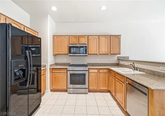 Photo 3 of Townhouse for sale at 250 Cleargirl Ct, Henderson, NV 89052 | MLS# 2813498 | Listing updated on 2026-09-01