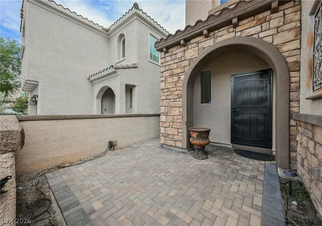 Photo 3 of Single family home for sale at 1160 Strada Cristallo, Henderson, NV 89011 | MLS# 2812710 | Listing updated on 2026-09-16