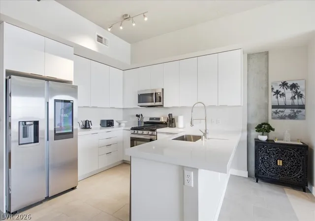 Photo 4 of Condo for sale at 353 E Bonneville Ave #630, Las Vegas, NV 89101 | MLS# 2813000 | Listing updated on 2026-09-02