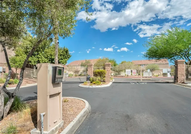 Photo 2 of Townhouse for sale at 1144 Harts Blf Pl #2, Henderson, NV 89002 | MLS# 2813920 | Listing updated on 2026-09-21