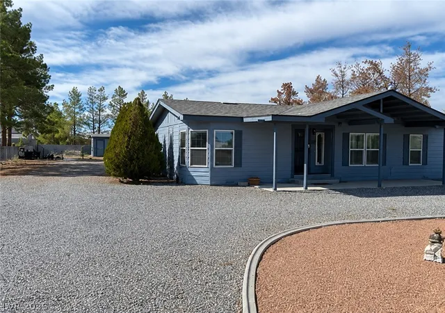 Photo 2 of Manufactured home for sale at 5561 Doubletree Rd, Pahrump, NV 89061 | MLS# 2813464 | Listing updated on 2026-09-10