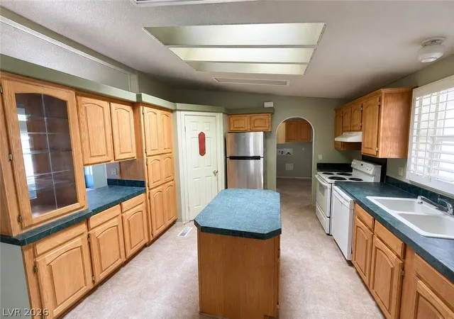 Photo 4 of Manufactured home for sale at 5561 Doubletree Rd, Pahrump, NV 89061 | MLS# 2813464 | Listing updated on 2026-09-10