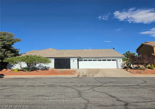 Photo 1 of Single family home for sale at 320 New Hope Dr, Henderson, NV 89014 | MLS# 2813974 | Listing updated on 2026-09-13