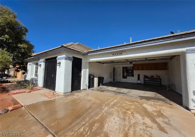 Photo 3 of Single family home for sale at 320 New Hope Dr, Henderson, NV 89014 | MLS# 2813974 | Listing updated on 2026-09-13